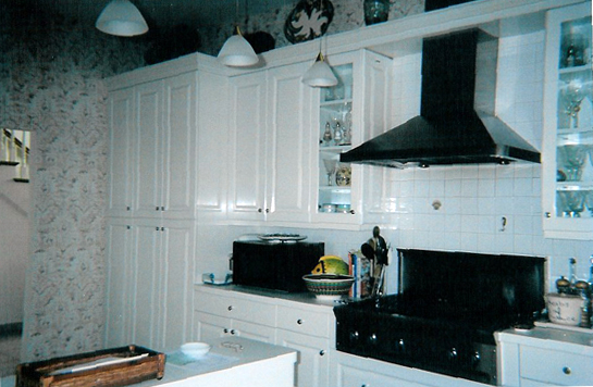 Kitchen interior by JRK Builders